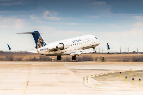 SkyWest Airlines ordered to continue service to 29 smaller American airports (Audio)
