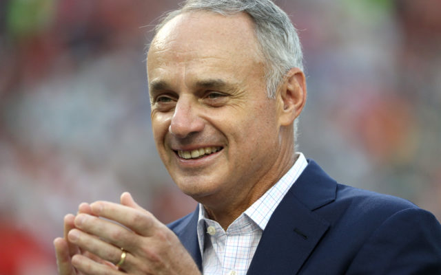 Manfred says there might not be an MLB season