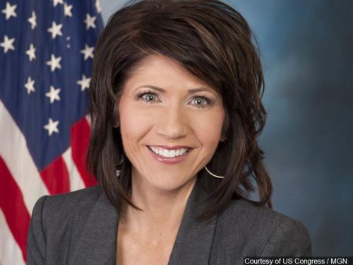 Noem meets with Pence, senior White House officials on DC trip