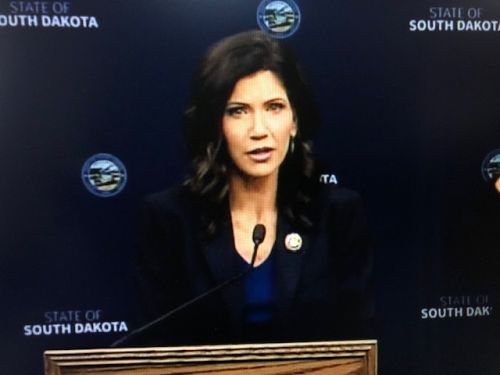 Noem:”Minnesota government is choking the life out of their businesses and families”  (Audio)