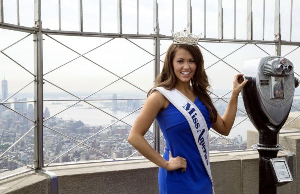 Former Miss America from North Dakota announces bid for Congressional seat