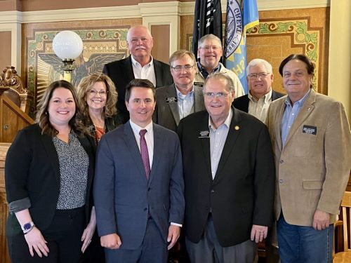 Leadership teams lean moderate in South Dakota House, Senate