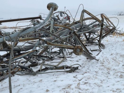 Ice storm brings down two broadcast towers near Garden City  (Audio)