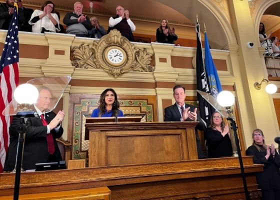 Governor Noem delivers State of the State address  (Audio)